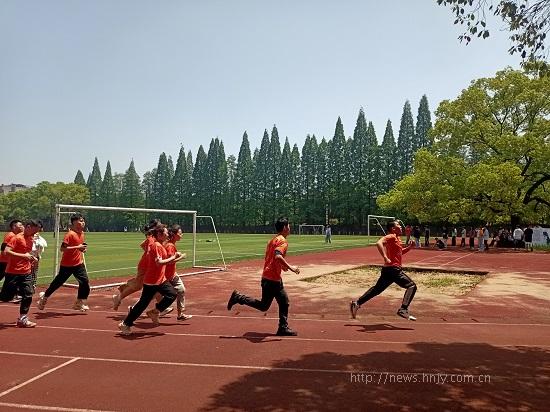 beat365唯一官网：心向党 奋力跑4.jpg