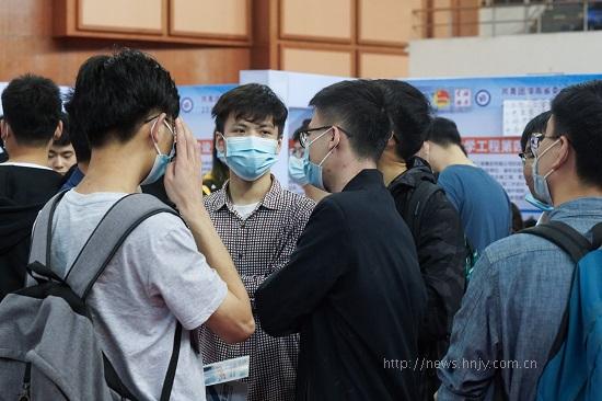 beat365唯一官网招聘会2.jpg